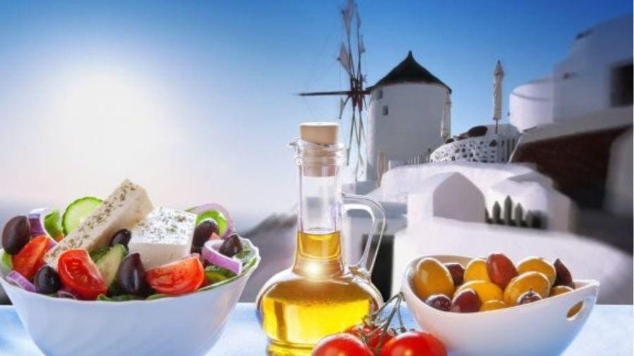 A Gastronomic Tourism team is born and proposed various plates with food